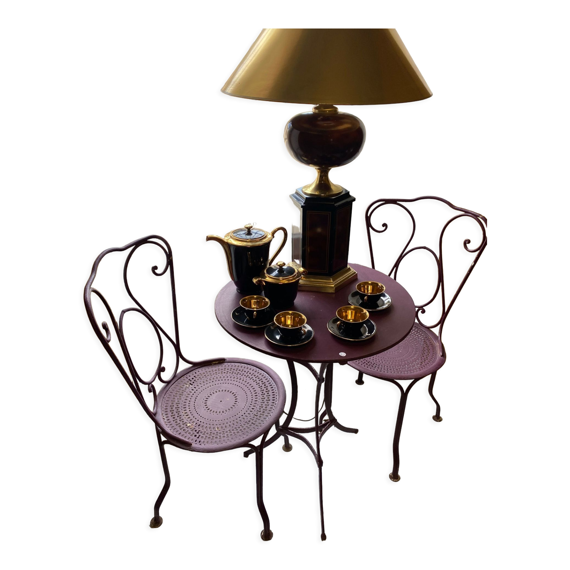 Set of two chairs and wrought iron pedestal table