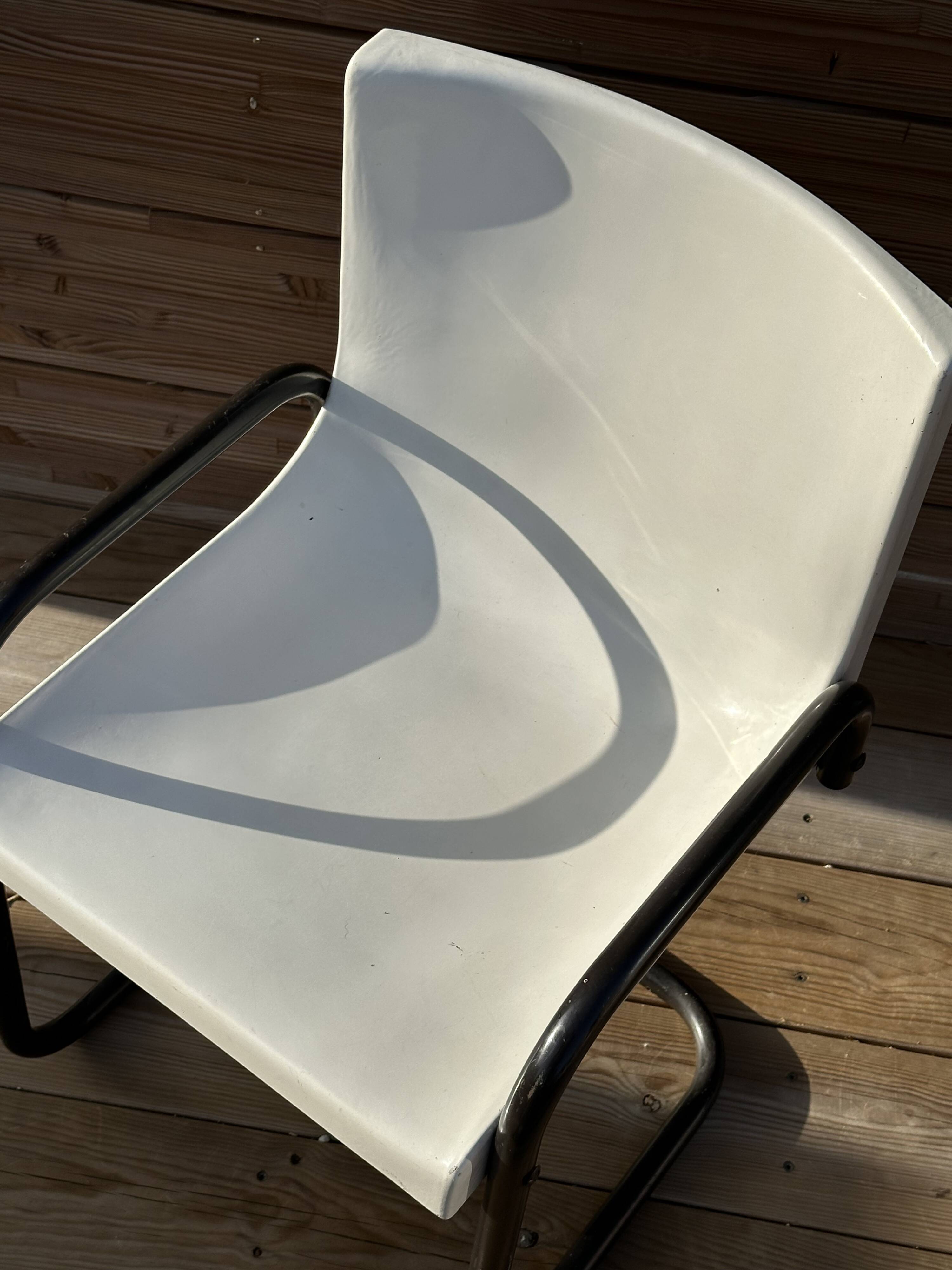 Vintage cantilever chair (sled base)