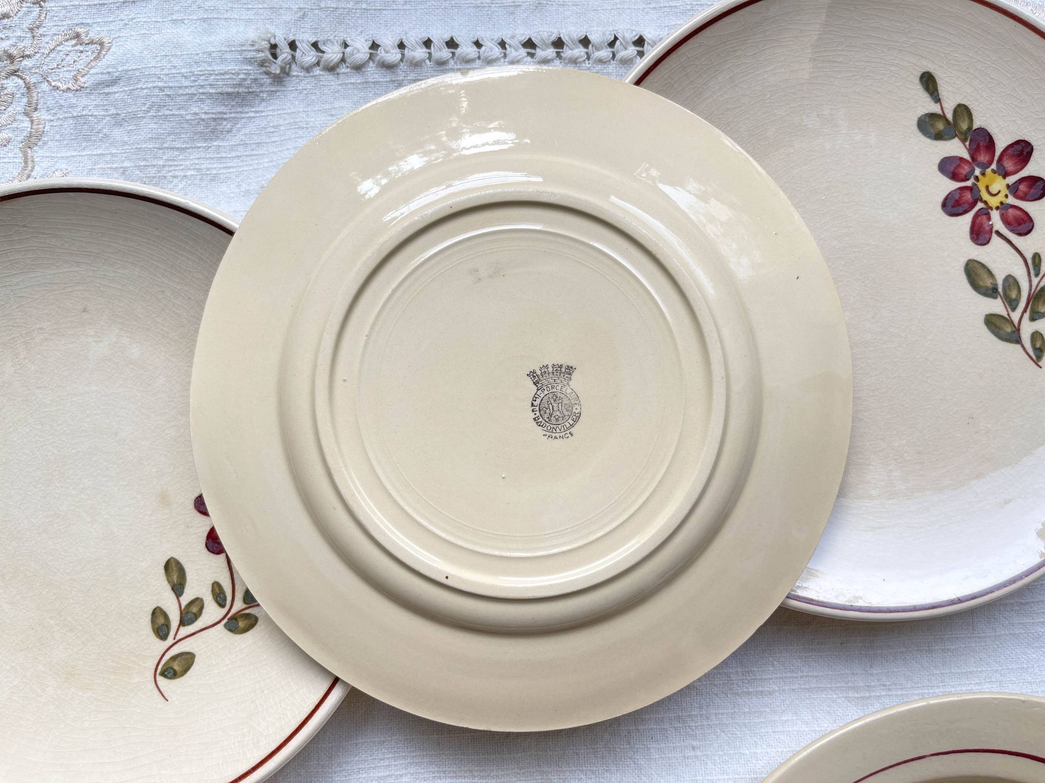 6 Petites assiettes vintage dépareillées fleuries - BADONVILLIER STEULER