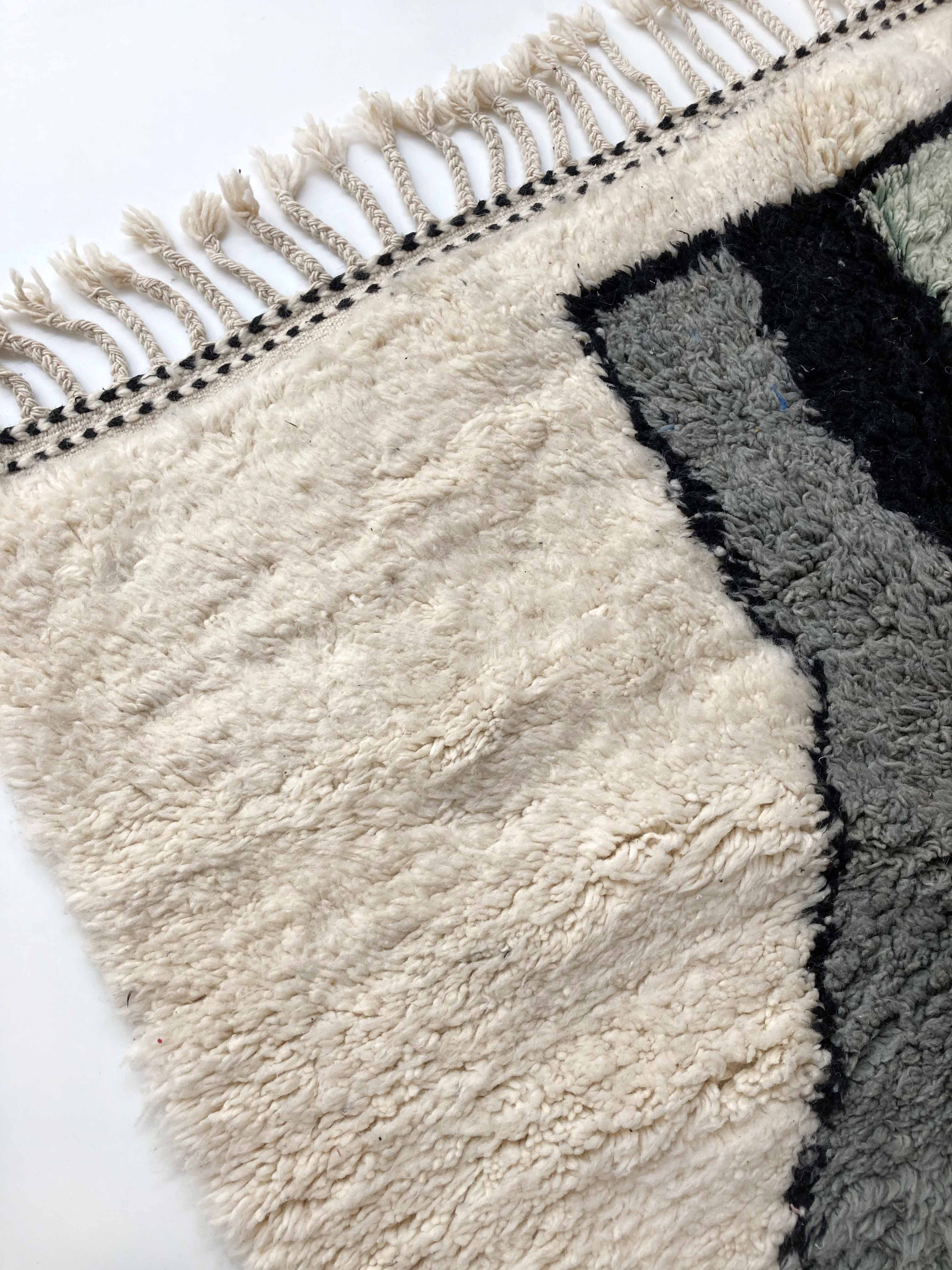 Moroccan berber carpet beni ouarain 2,5x1,62m