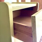 Dresser compass feet