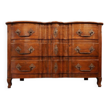 18th Century French Crossbow Front Chest of drawers in Walnutt
