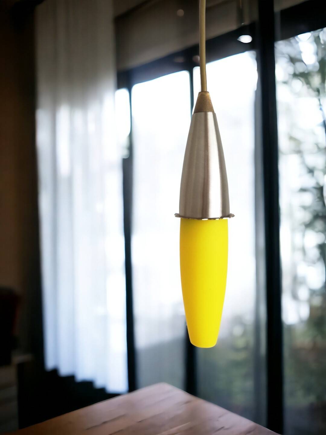 Yellow glass hanging lamp