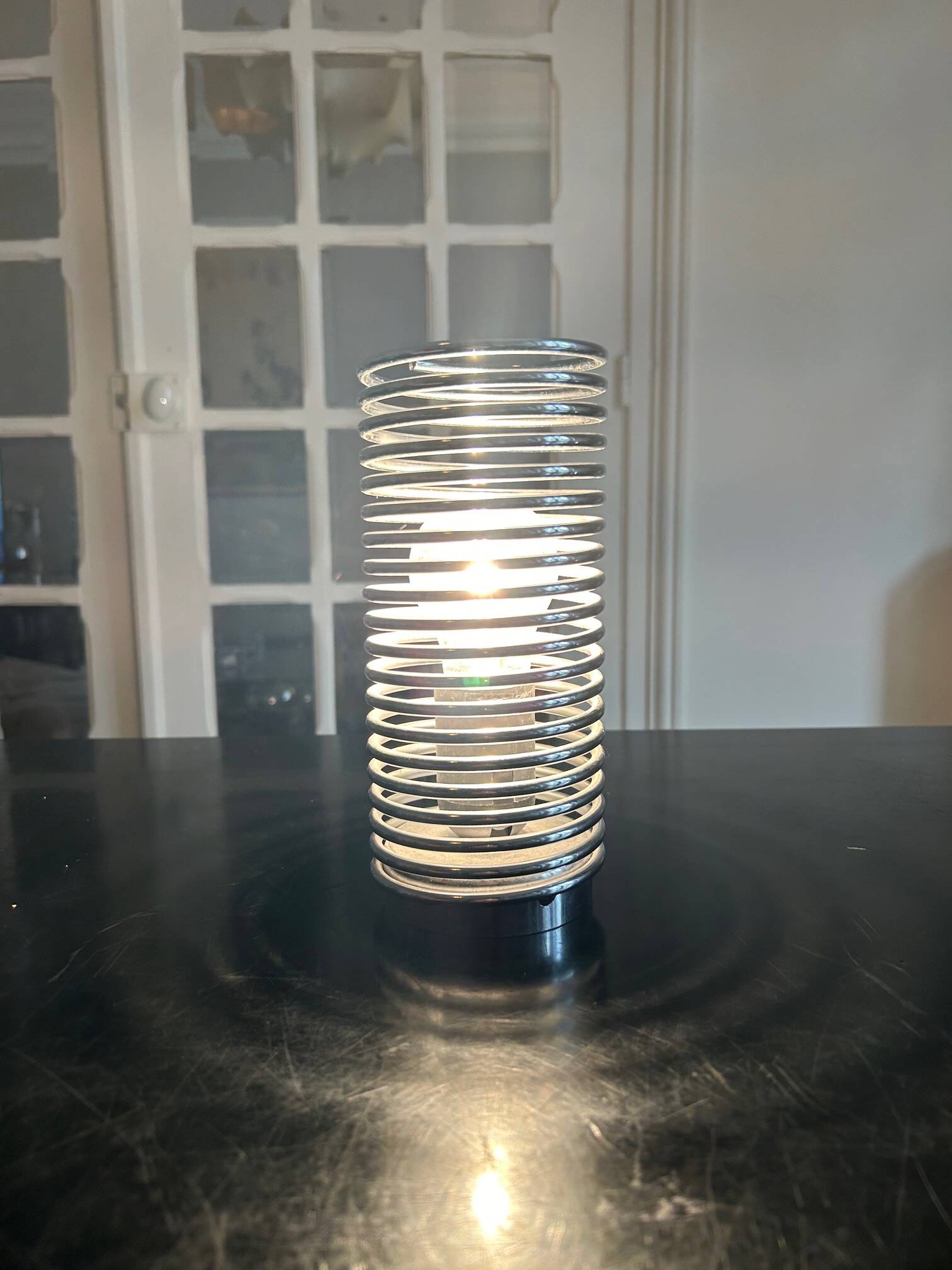 Chrome steel spring lamp