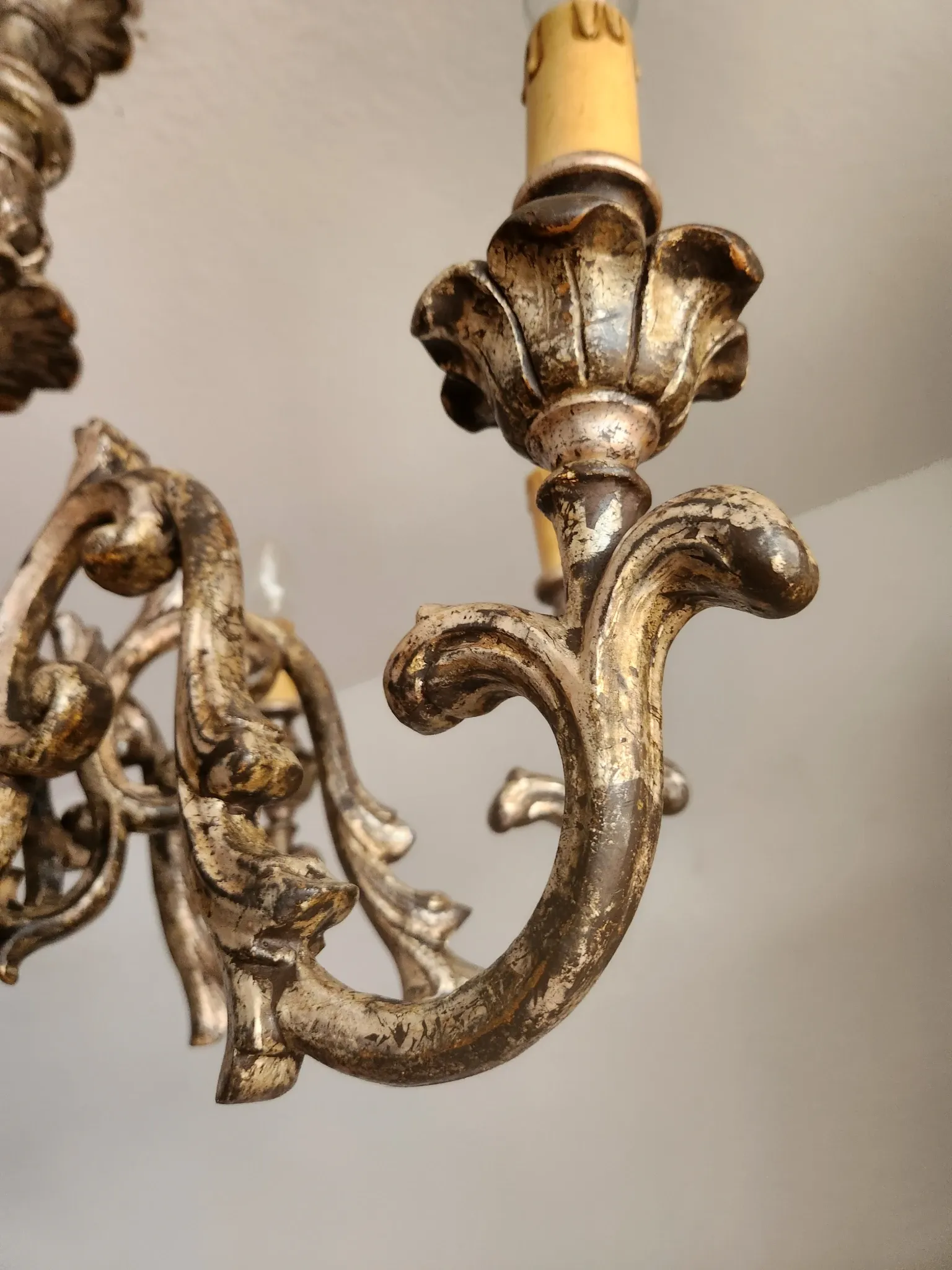 Xl Large Vintage Regency Mid Century Louis XV Baroque Rococo Hand Painted Carved Wood 8 Light Chandelier Floral, Italy, Florence 1920 1950