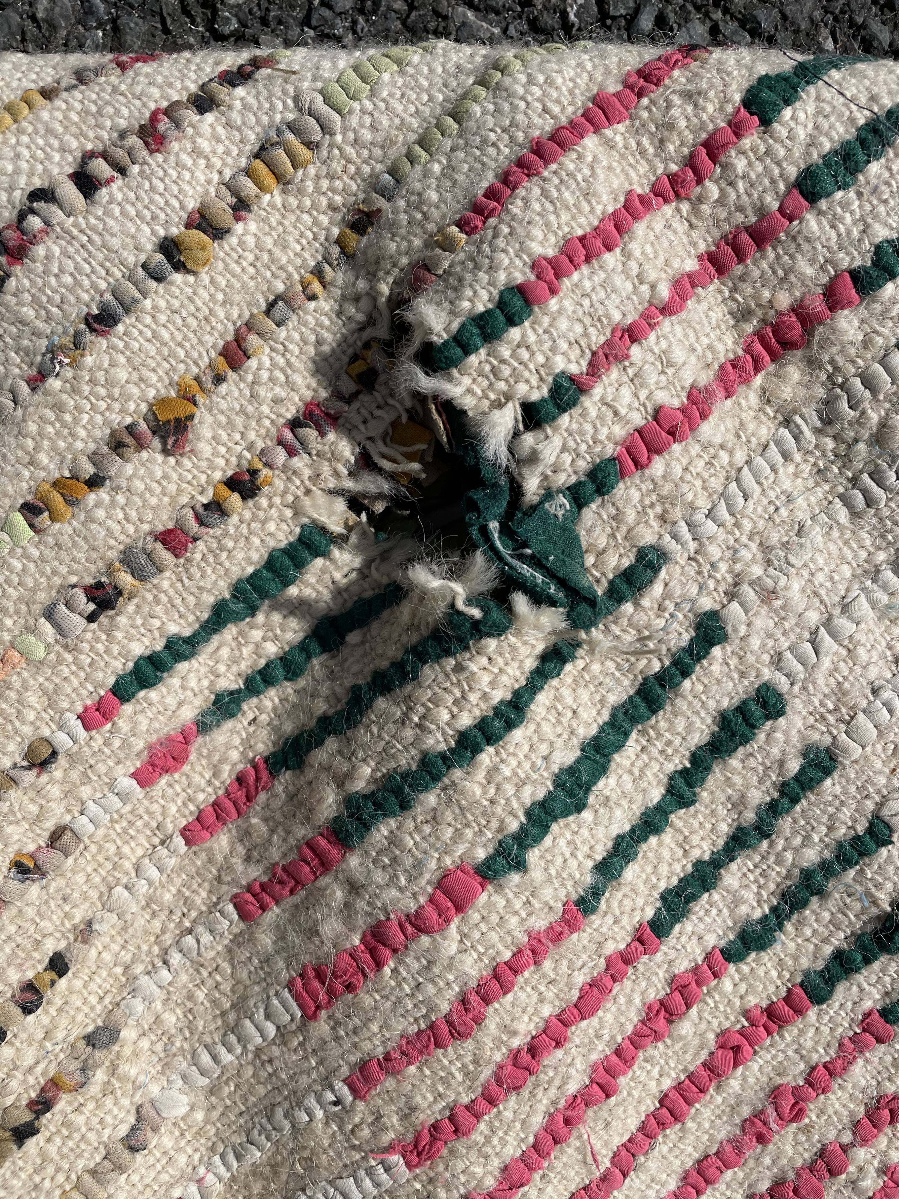 Modern carpet berber boucherouite