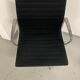 Fauteuil EA108 par Charles et Ray  Eames édition Herman Miller