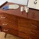 Commode vintage