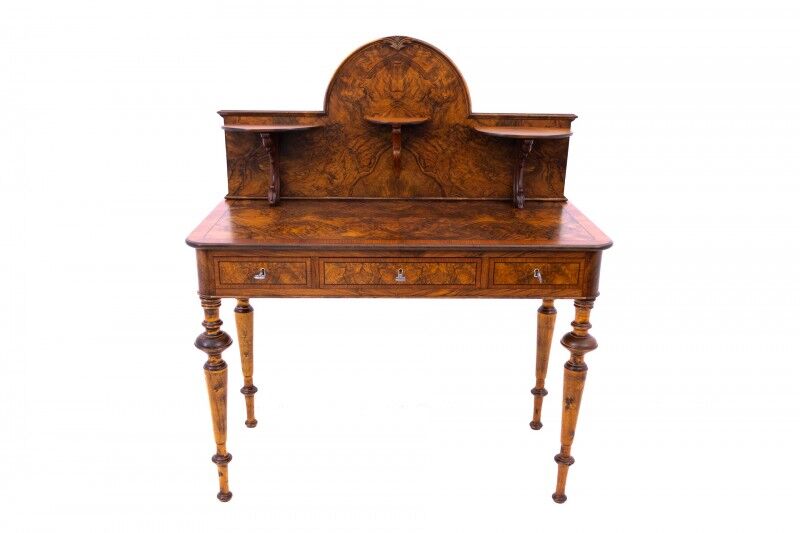 Walnut desk, Northern Europe, circa 1900. After restoration.