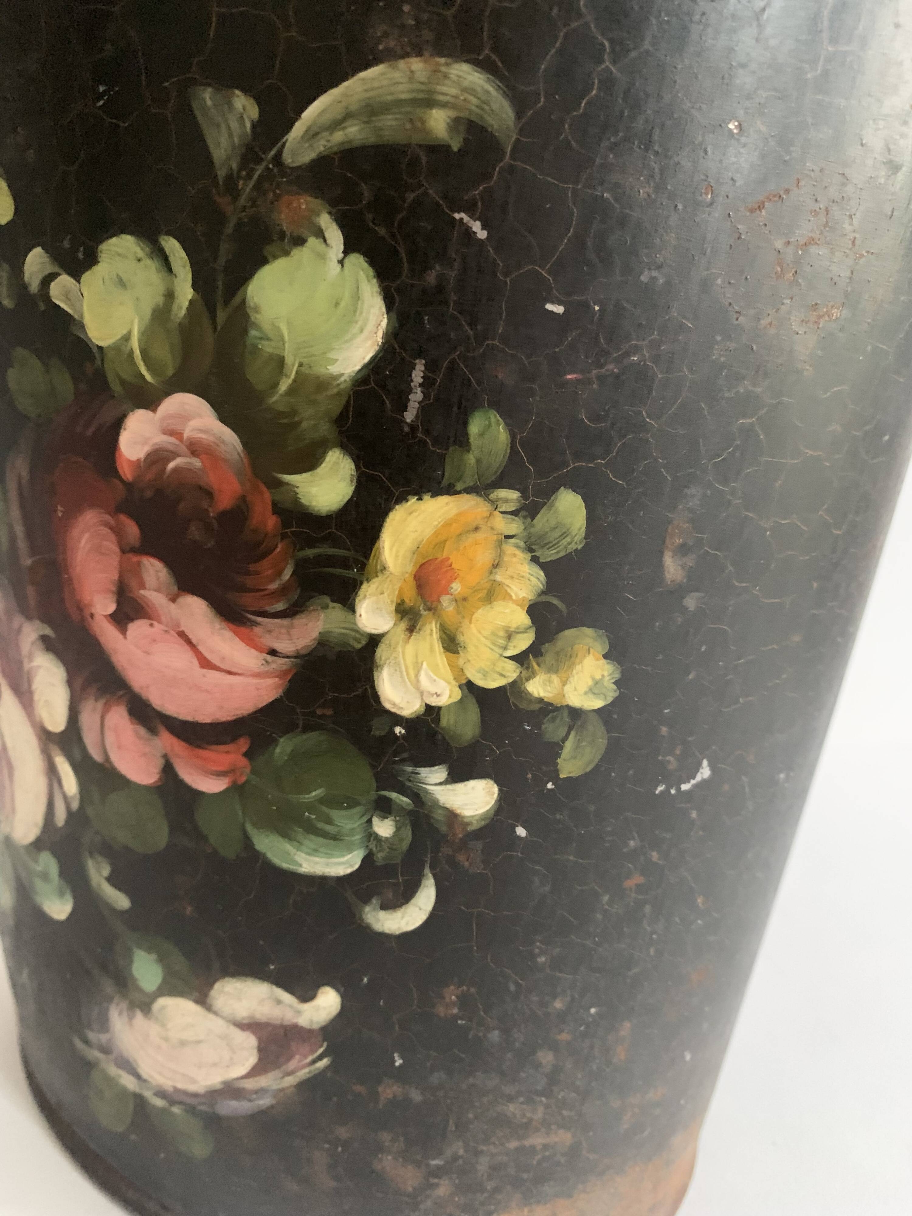 Napoleon III waste paper basket in black sheet metal and painted flowers, 19th century