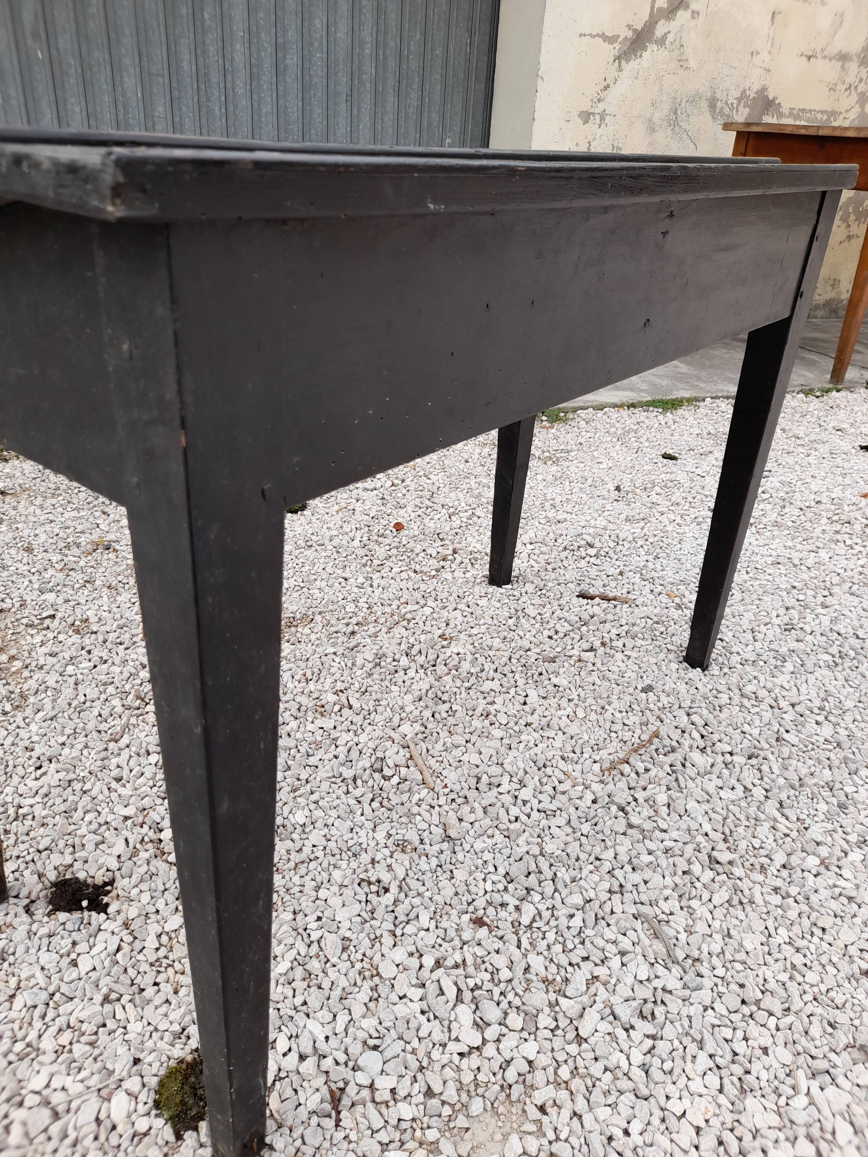 Pupitre bureau enfant d'école peint en noir 1950