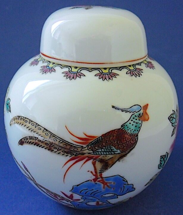 Chinese porcelain ginger pot decorated with a pheasant