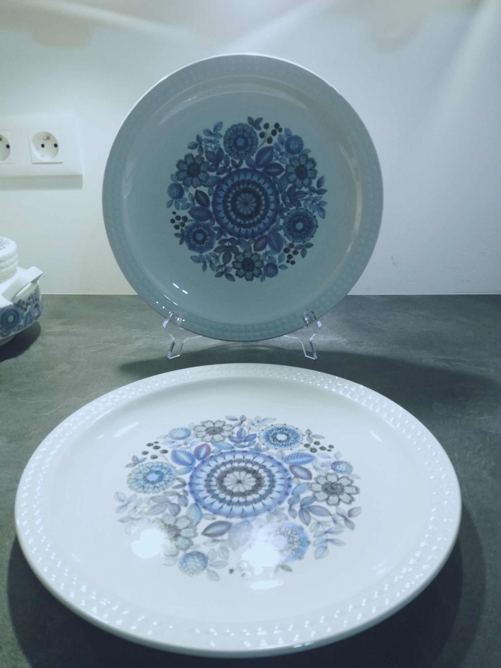 Table service 38 pieces in Spanish porcelain Pontesa
