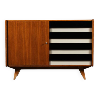 Buffet Jiri Jiroutek tiroirs noir et blanc