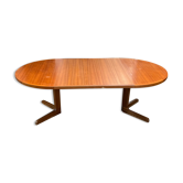 Extendable round table in teak from the 60s with two extensions