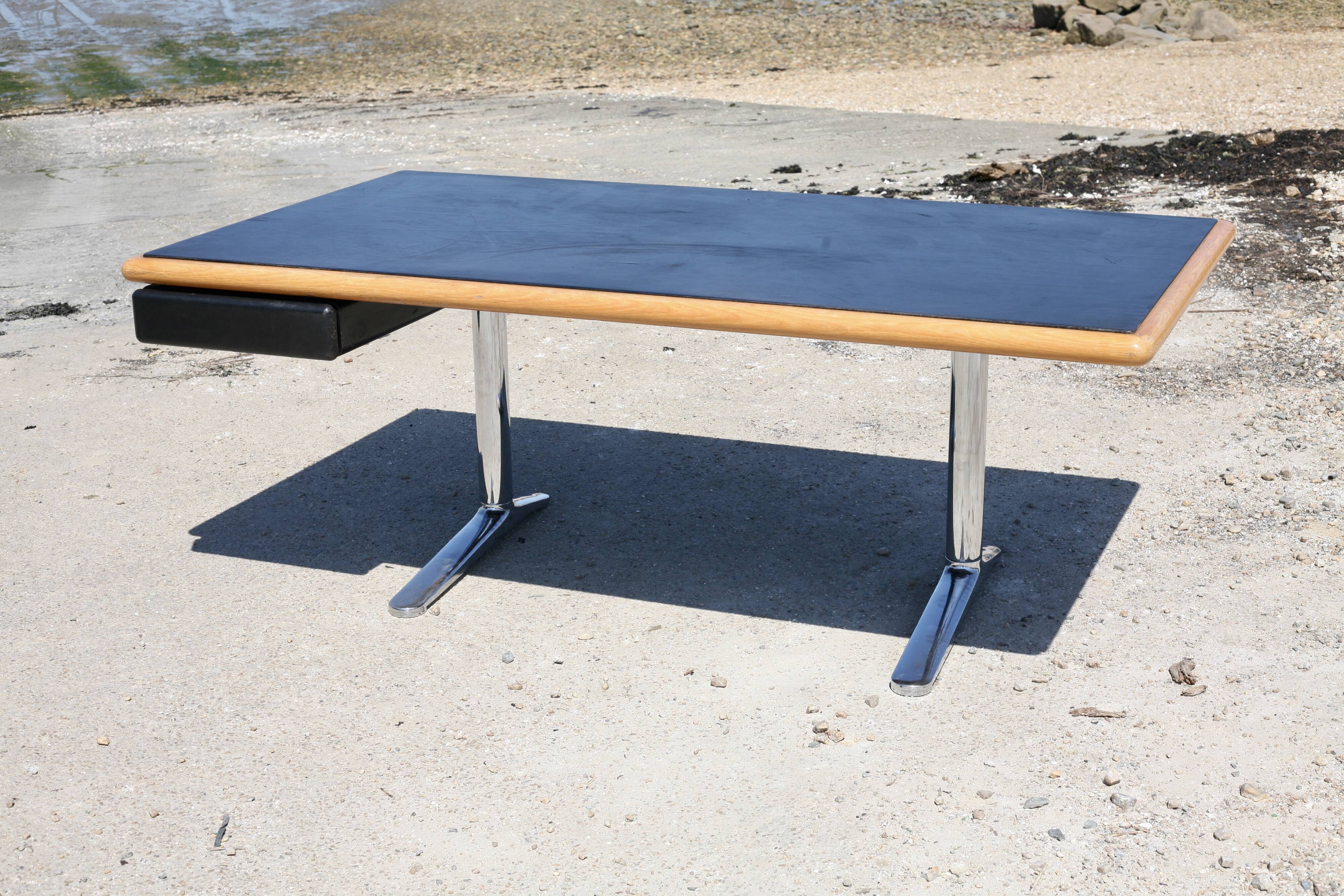 Bureau et enfilade de Warren Platner, Knoll, années 70.