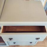 Asymmetrical wardrobe