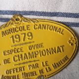 Yellow agricultural comic plate - 1979