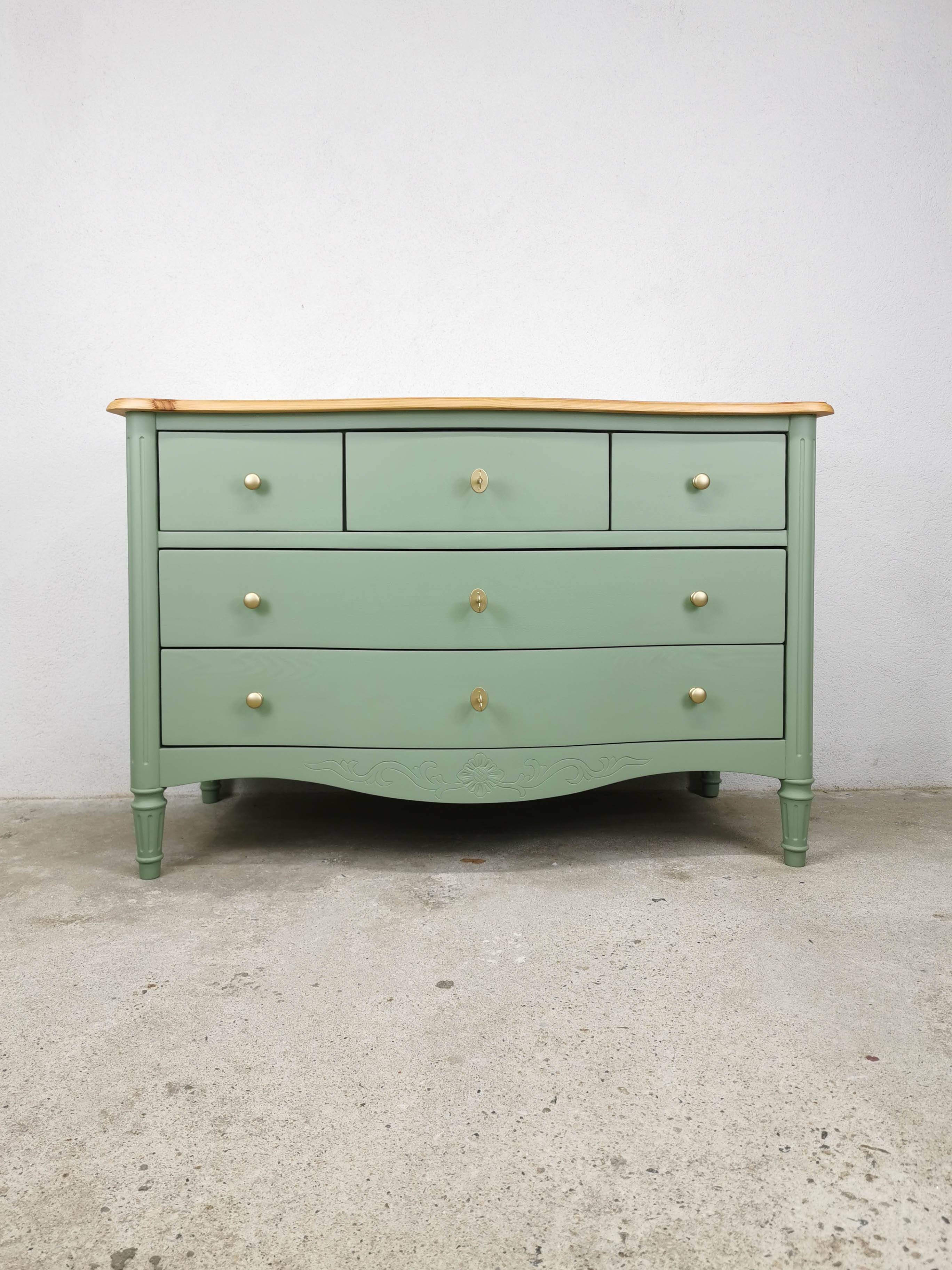 Renovated pine chest of drawers