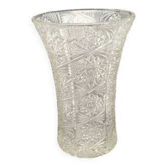 Vase en verre travaillé