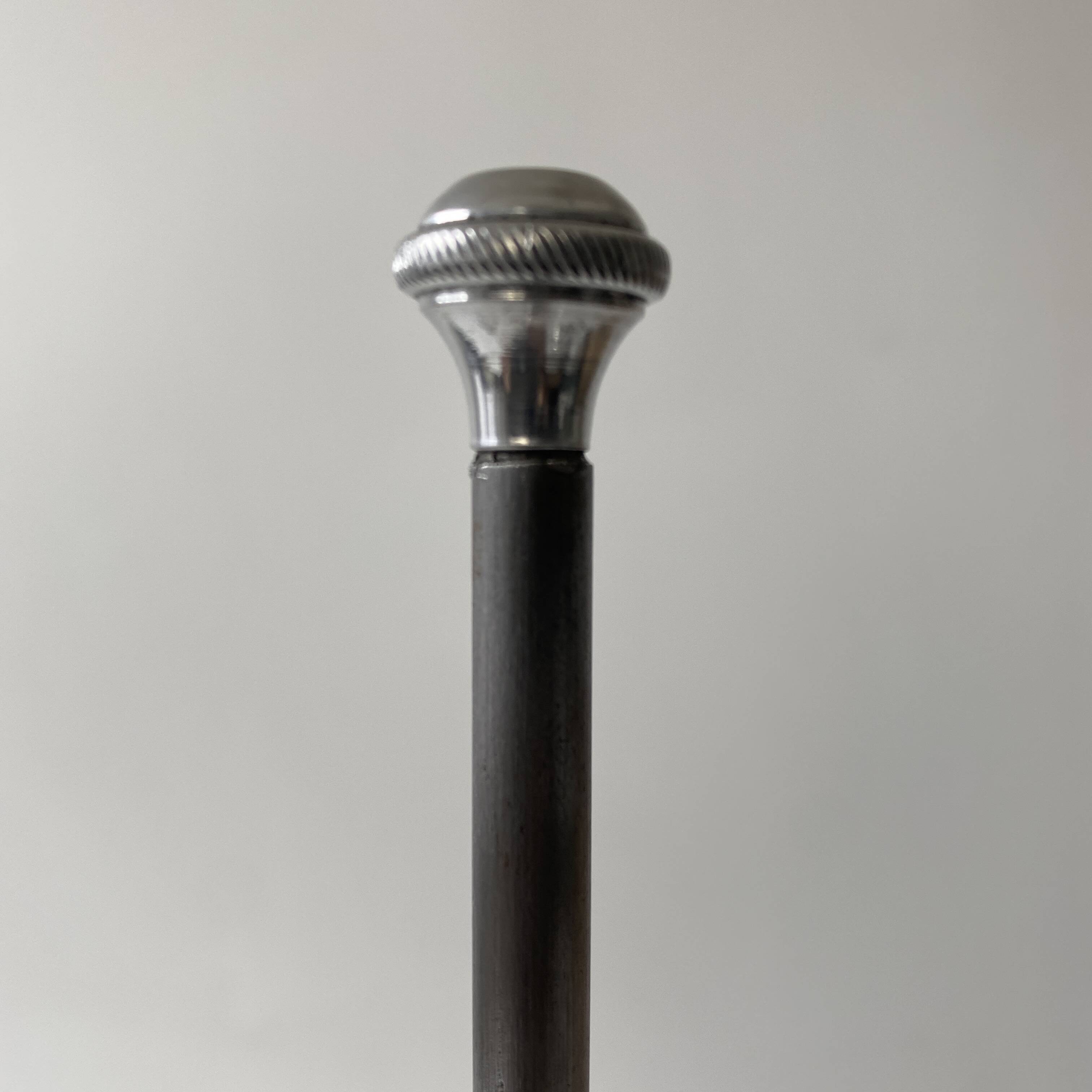 Old vintage desk lamp raise and lower