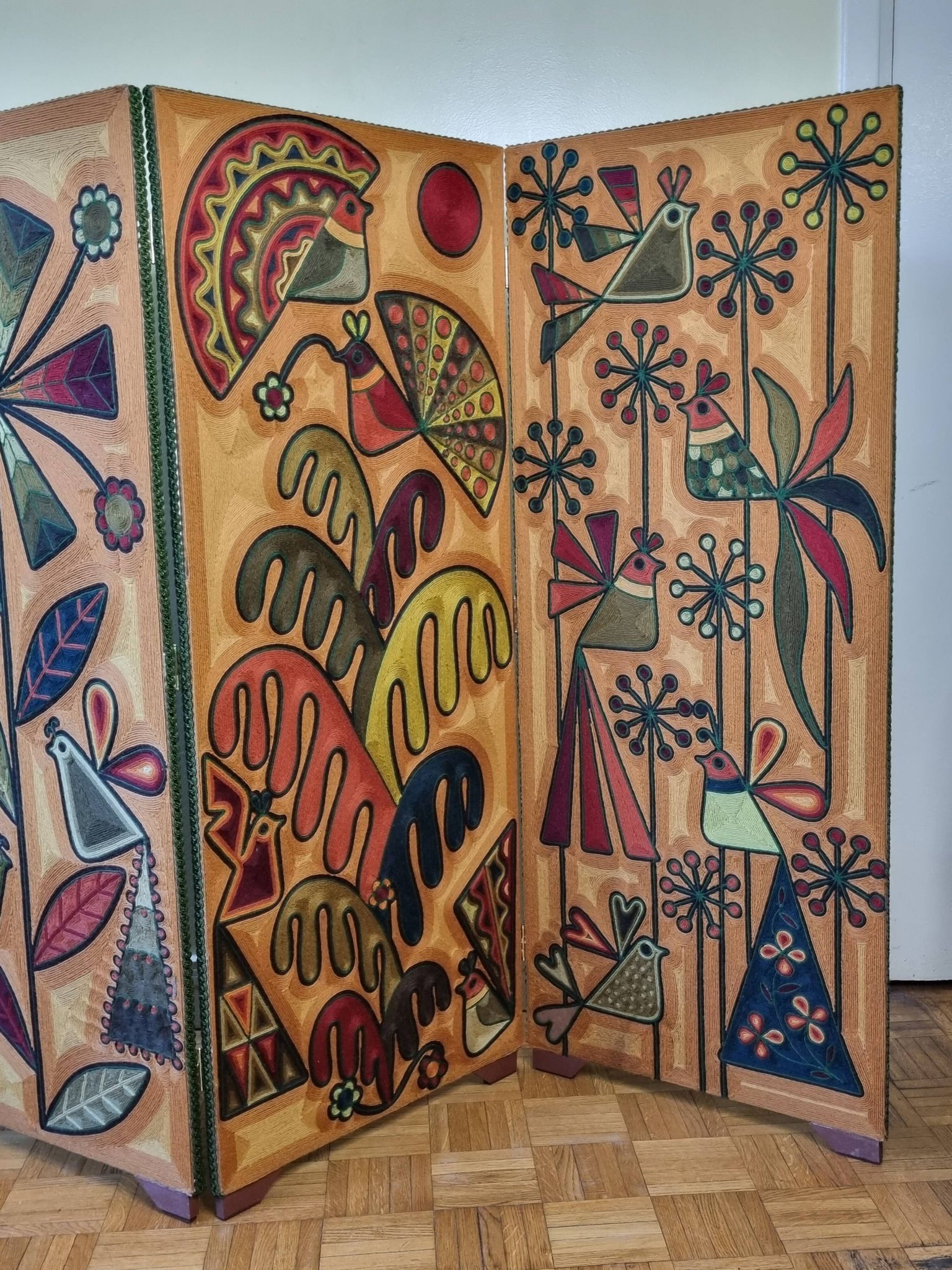 Screen decorated with wool threads, “Huichol” art, Sofia Ribeira, 124 cm