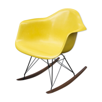 Rocking chair par Charles & Ray Eames edition Herman Miller