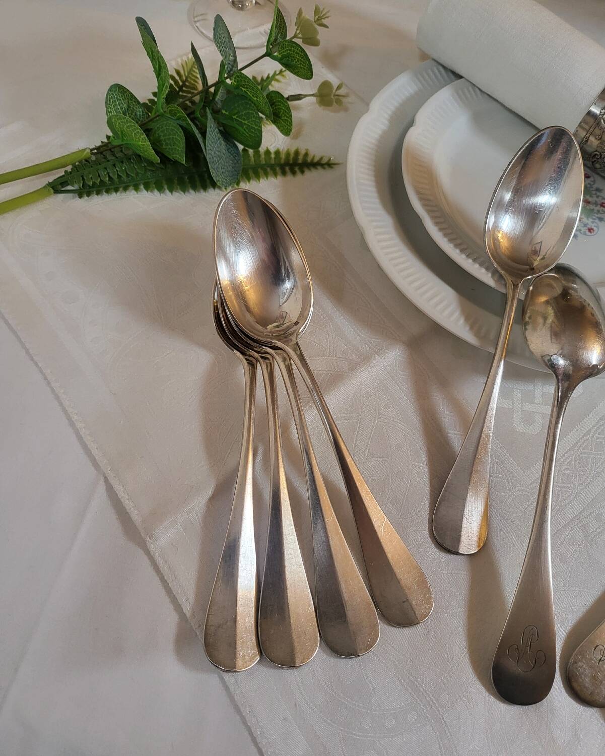 10 silver plated metal table spoons