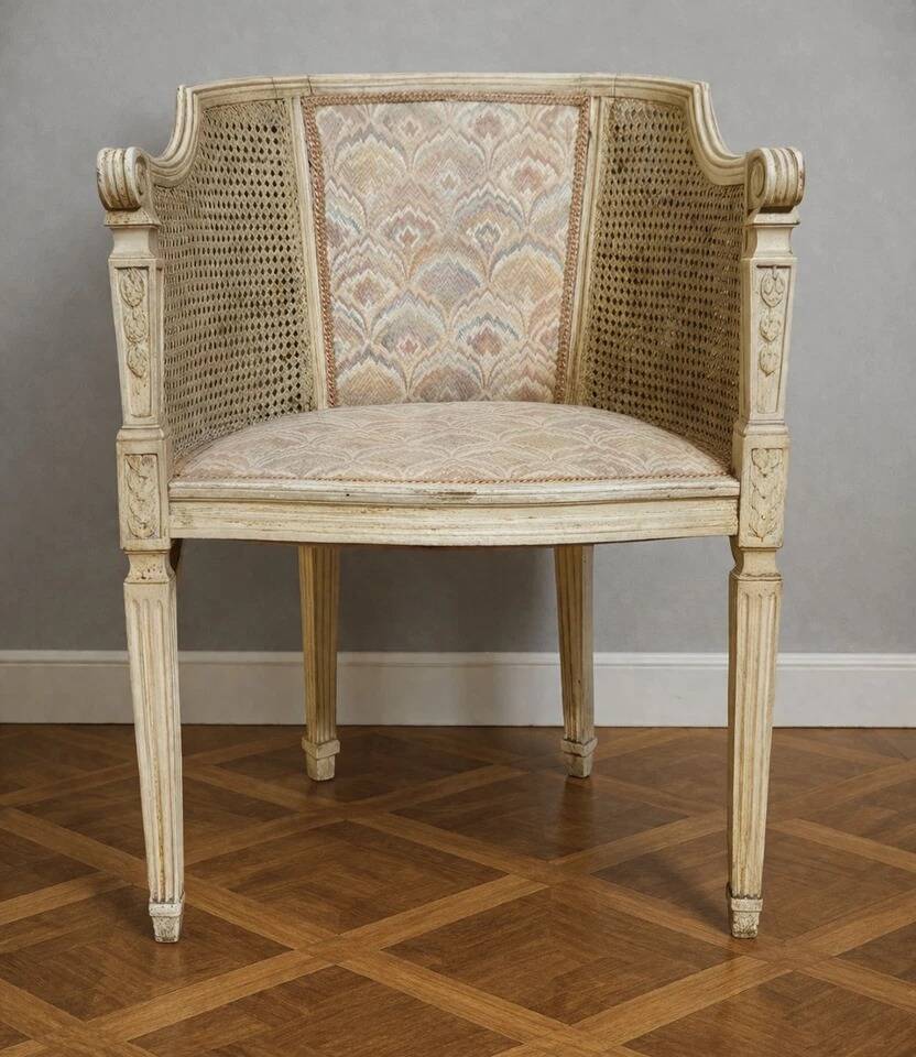 Gondola armchair in Louis XVI style, carved wood with a cream patina.
