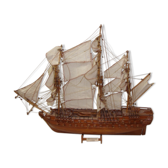 Maquette de bateau bois "Superbe 1784"