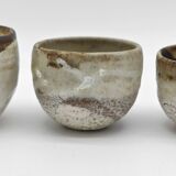 Trilogie de tasses ou gobelets japonisants de la céramiste danoise Gutte Eriksen technique de RAKU