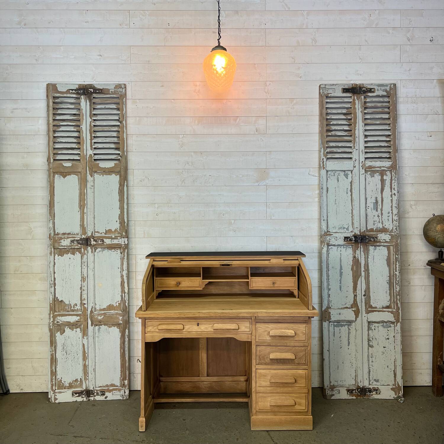 American desk with oak curtain