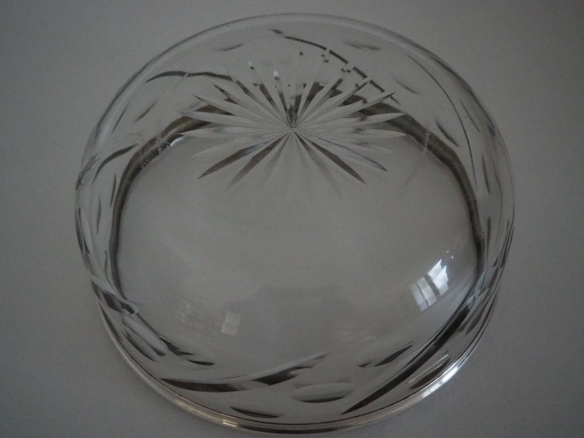 Bowl in crystal cut and massive silver