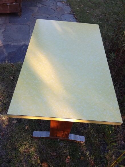 Bistro table in Formica