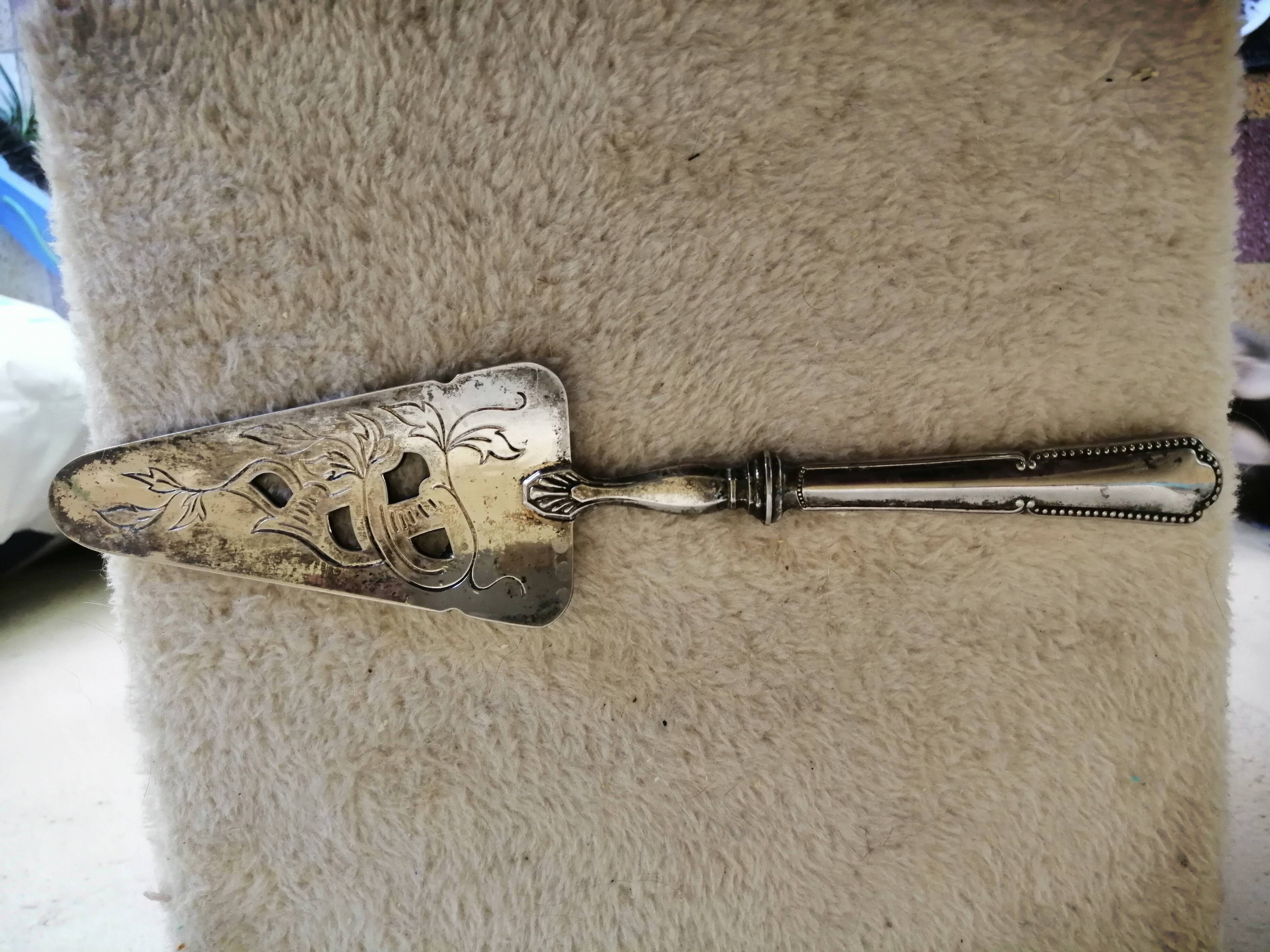 Art Deco silver metal vintage pie shovel