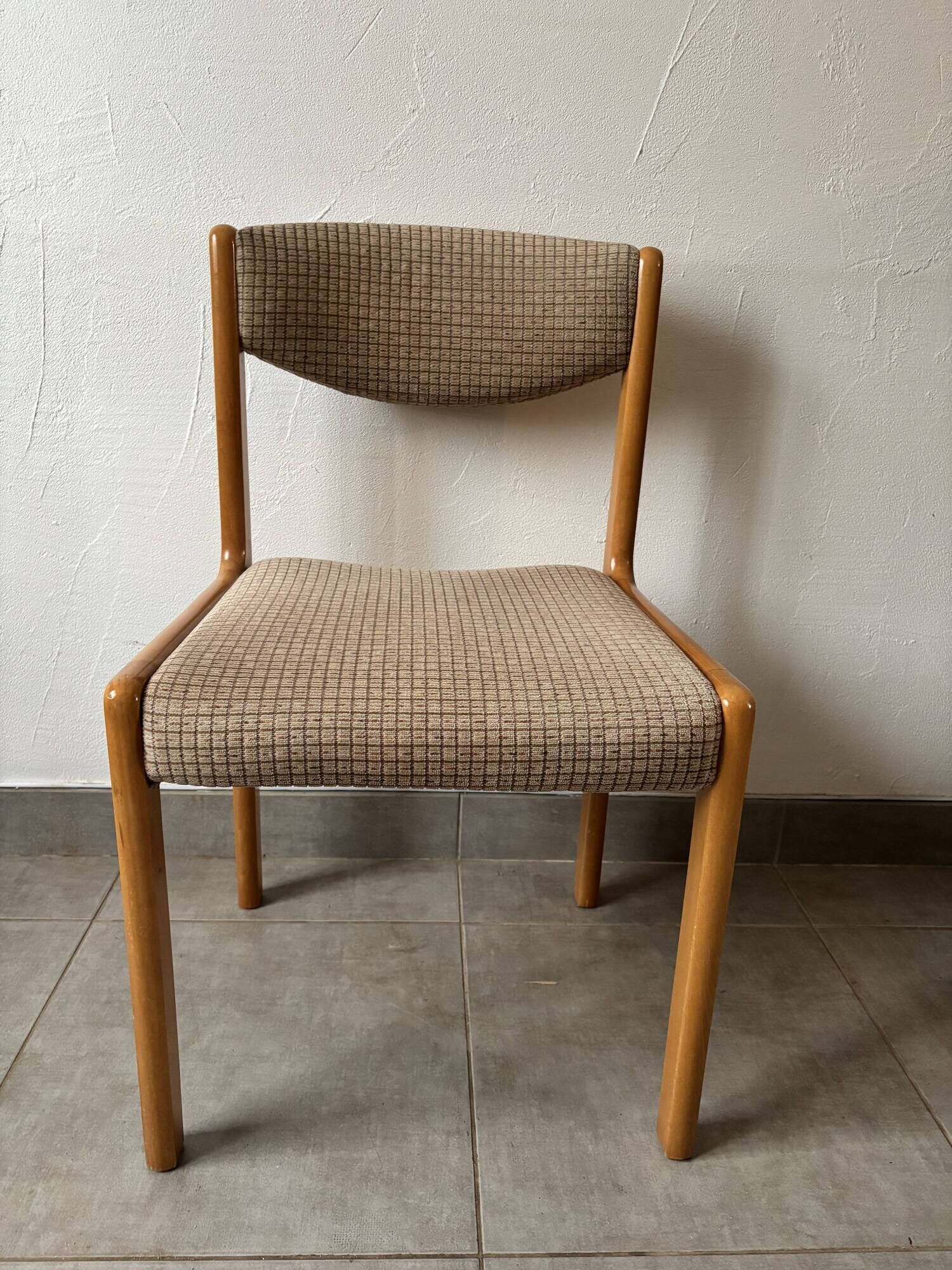 Set of 4 Scandinavian Baumann chairs in solid elm – 1970s