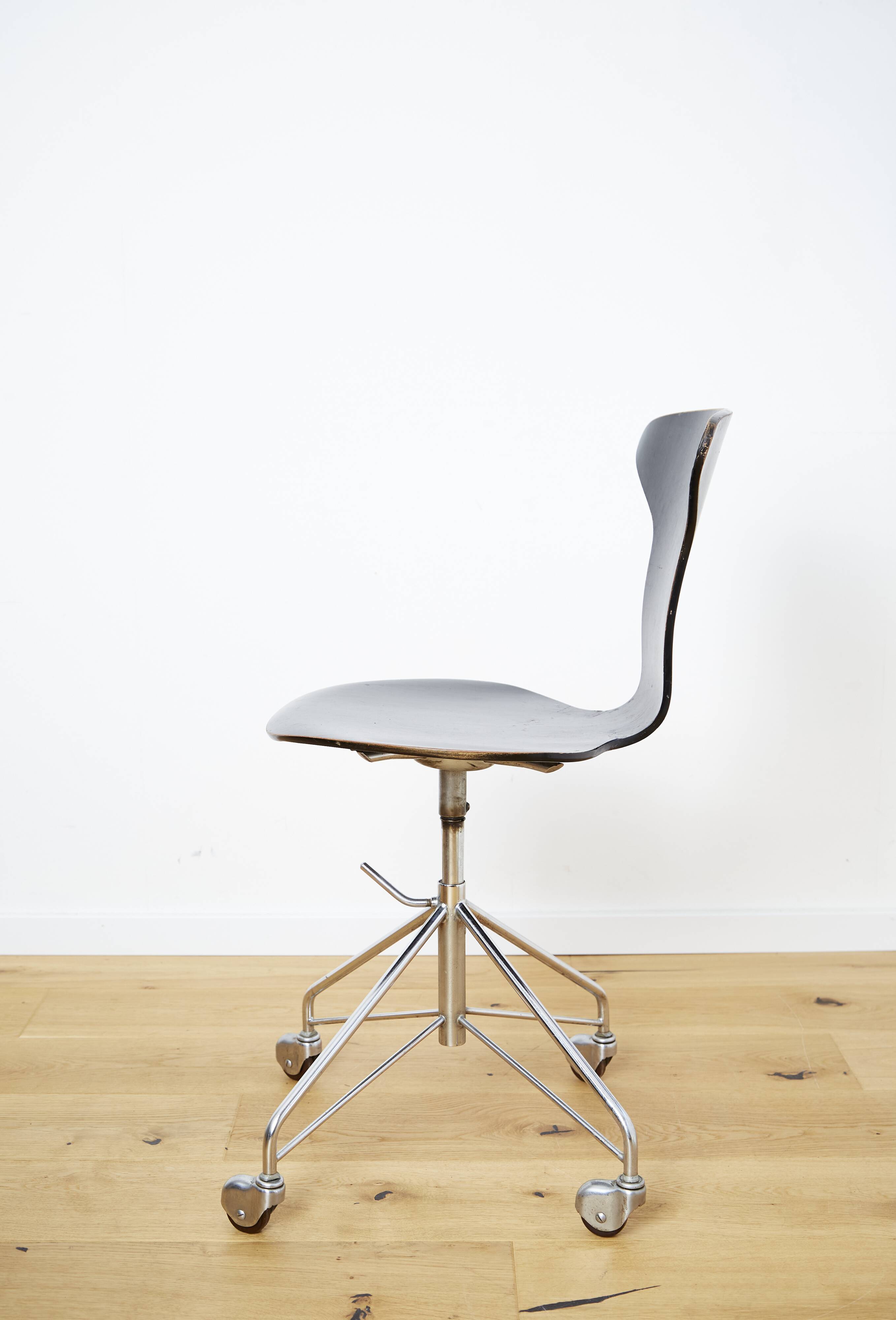 Arne Jacobsen 3115 Mosquito Office Chair for Fritz Hansen
