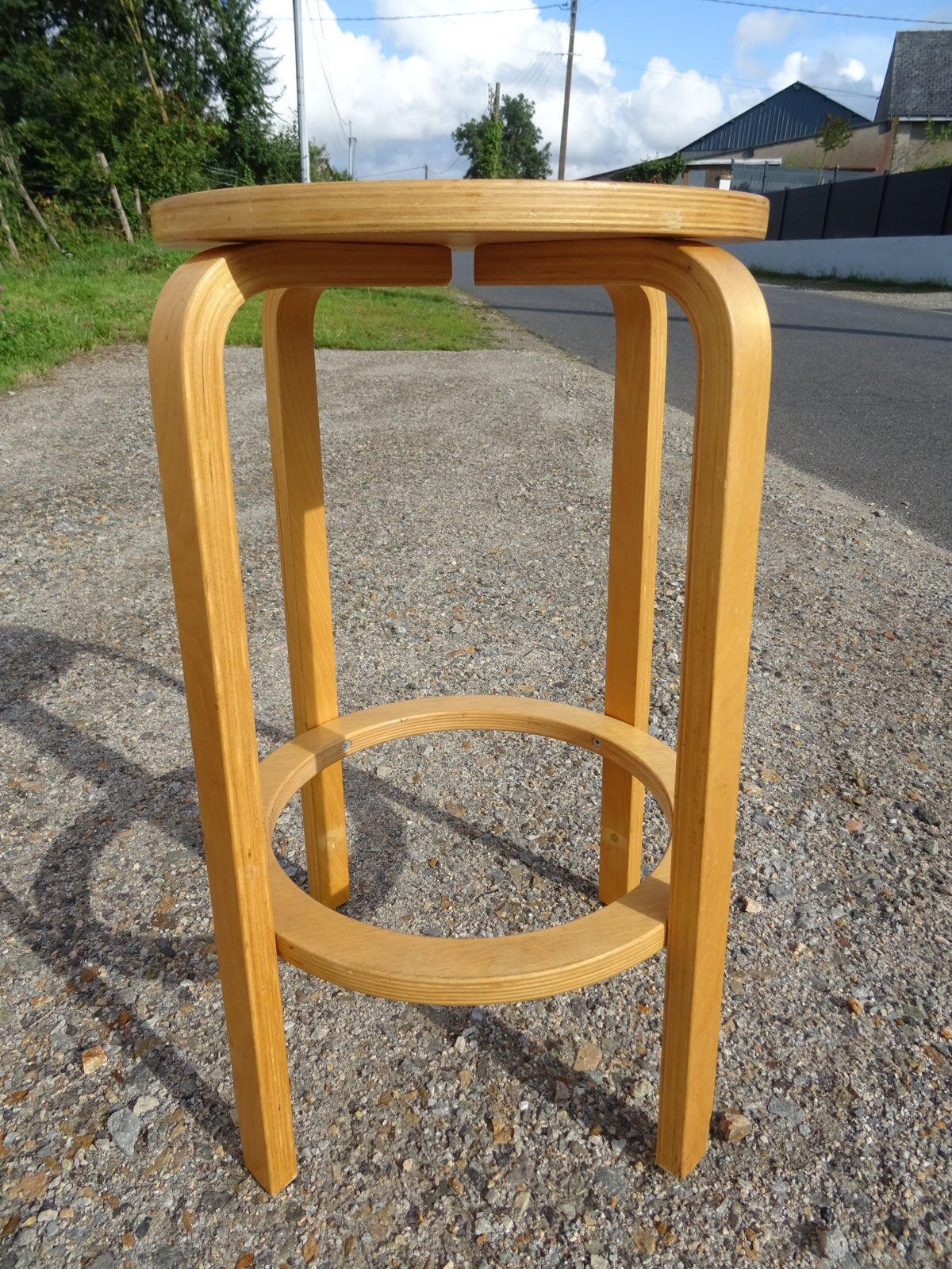 Bar top stool