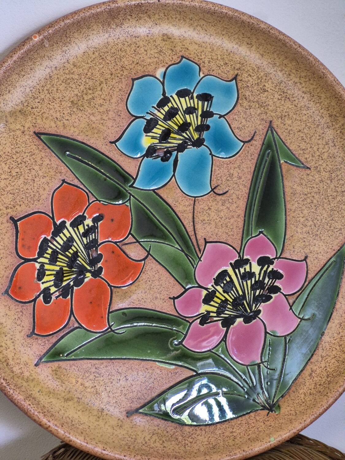 Vintage decorative plates