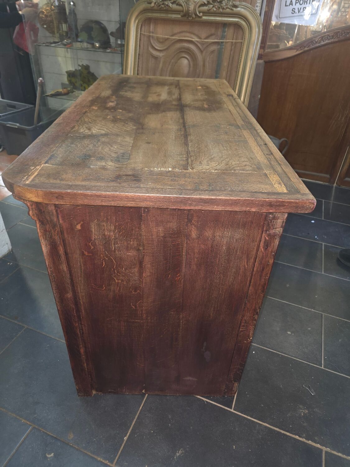 Comptoir de magasin ou de commerce en chêne