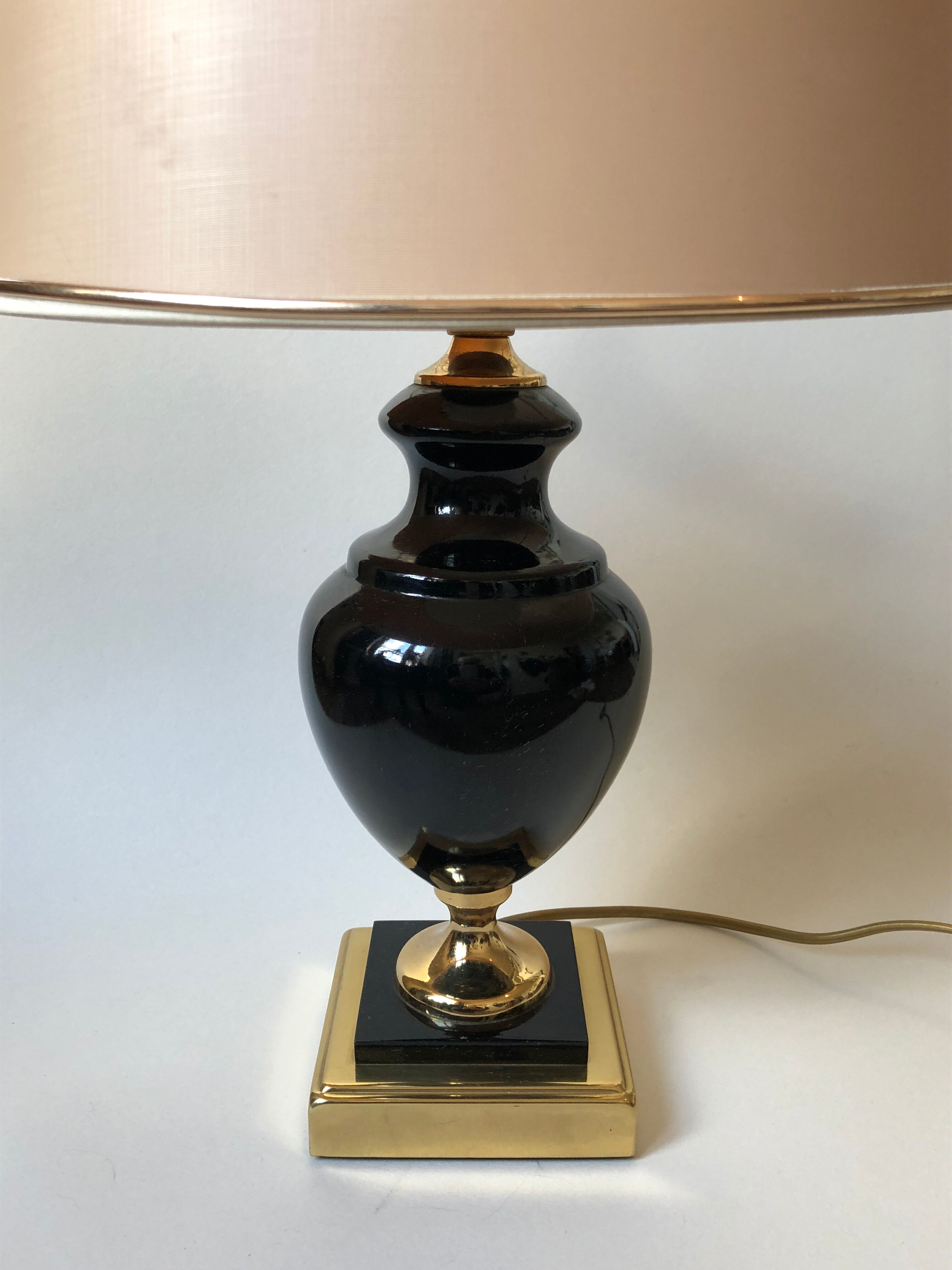 Lamp metal gold and black lacquered