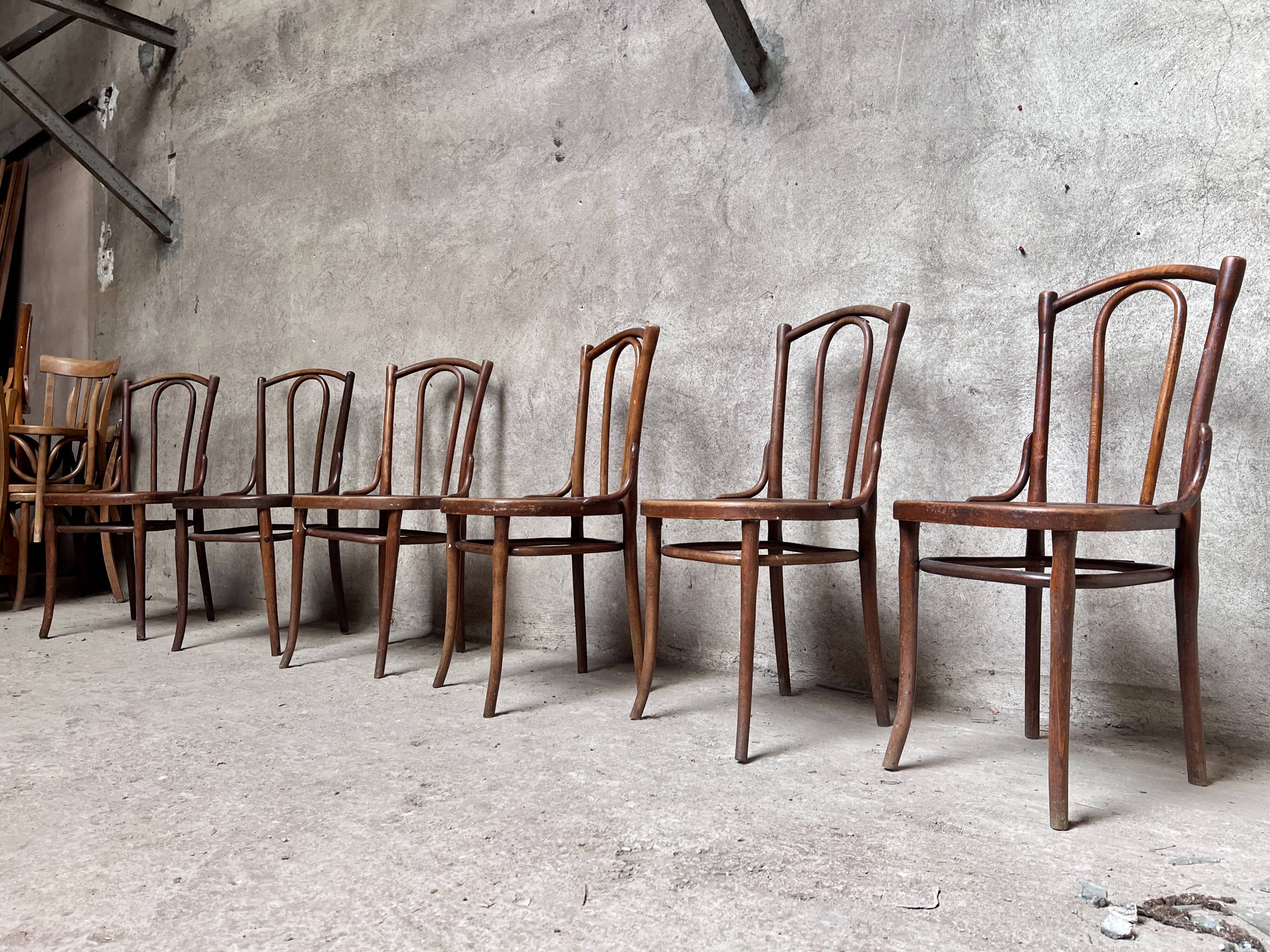 Set of 6 vintage bistro chairs