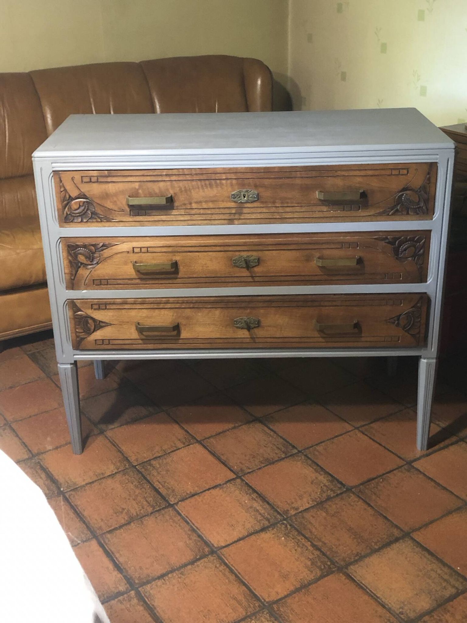 Art Deco chest of drawers