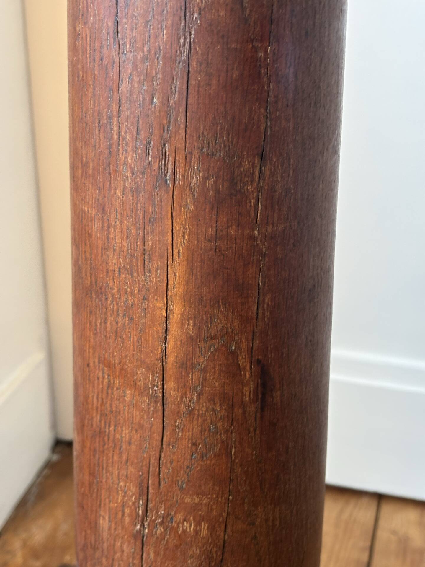 Colonne en bois
