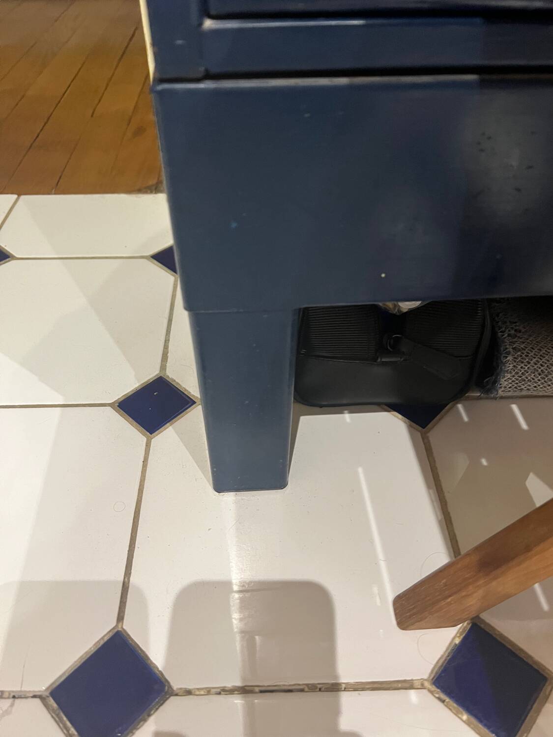 Metal storage furniture