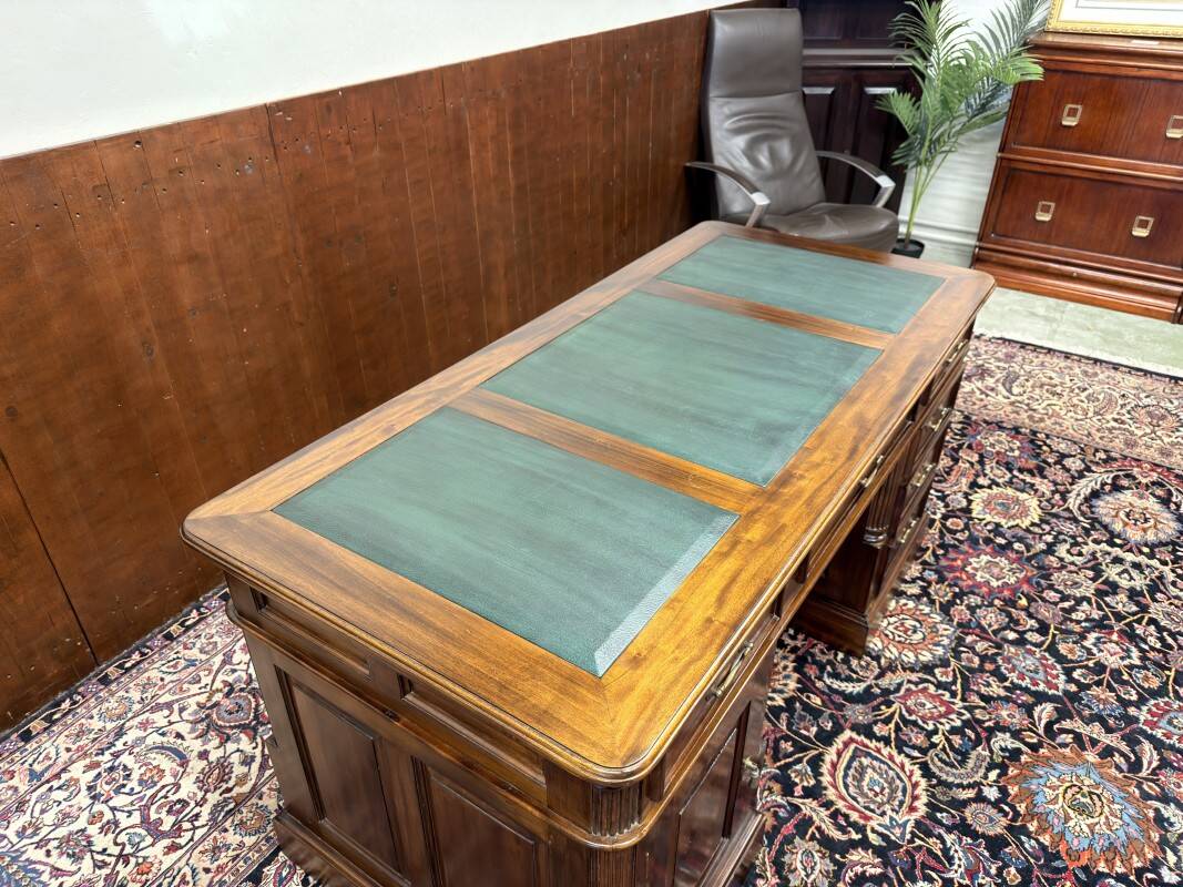 Classic English Chesterfield Desk