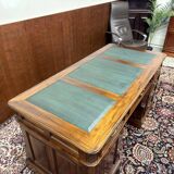 Classic English Chesterfield Desk