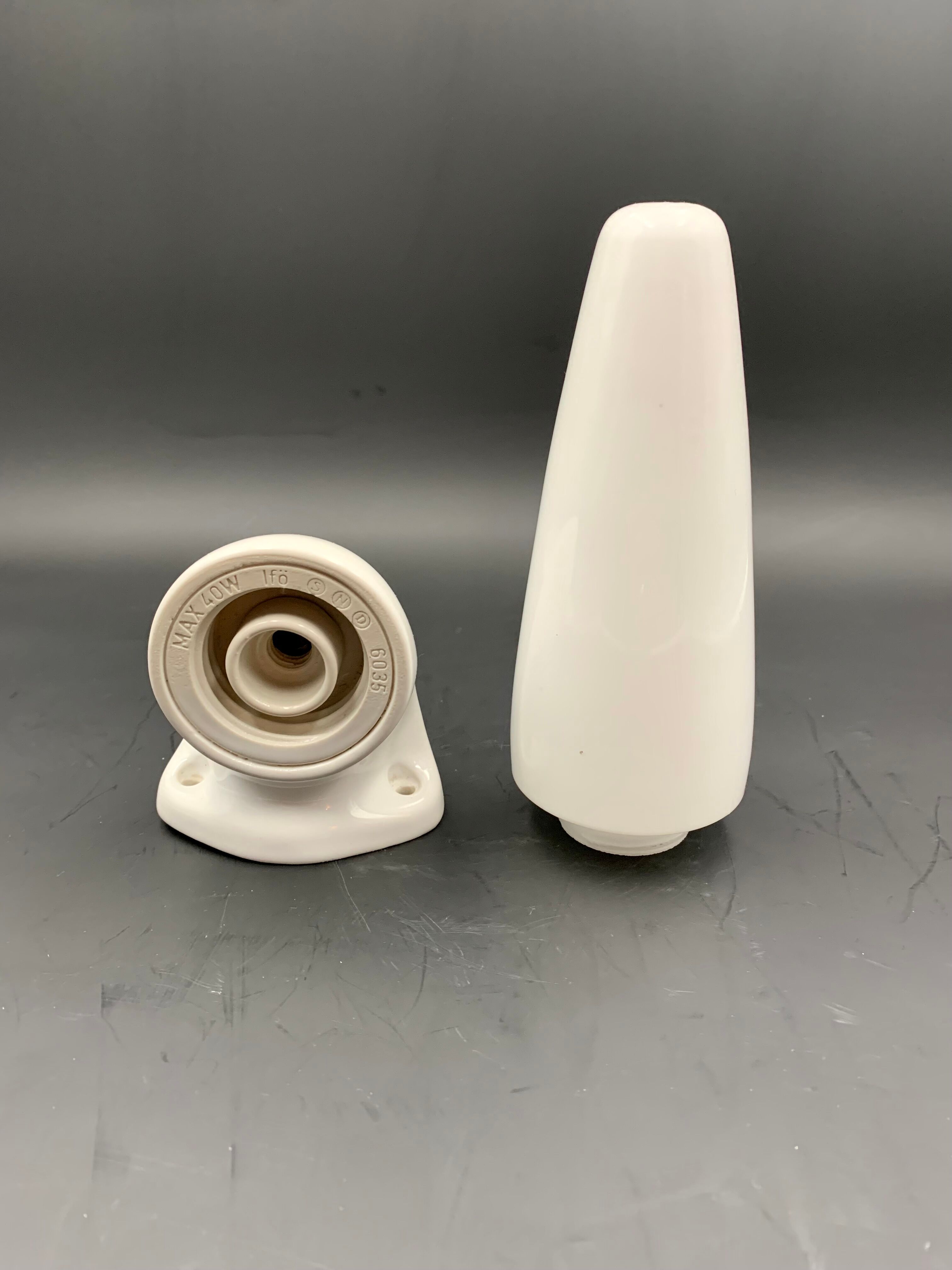 Sigvard Bernadotte wall lamp - IFO