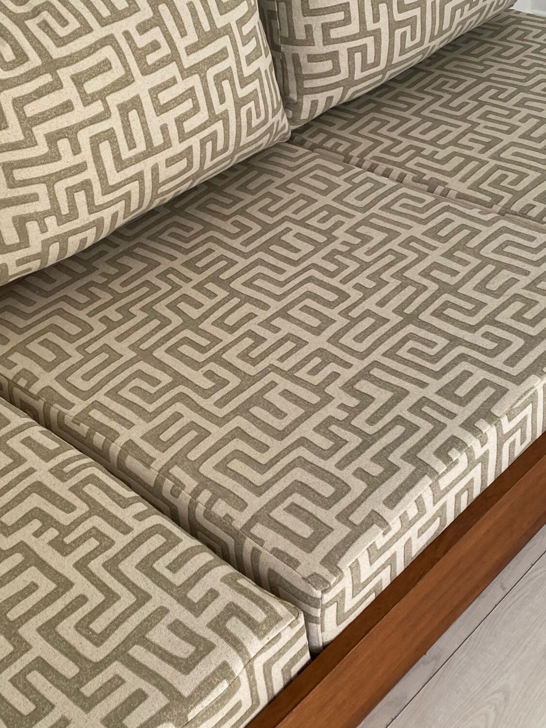 Banquette murale années 1970