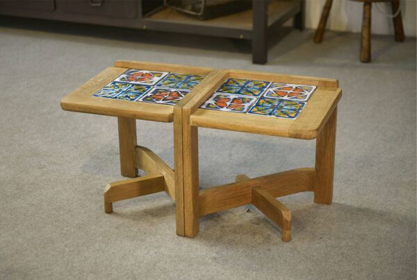 Paire de chevets/tables d’appoint par Guillerme et Chambron et céramique par Danikowski 1950’s